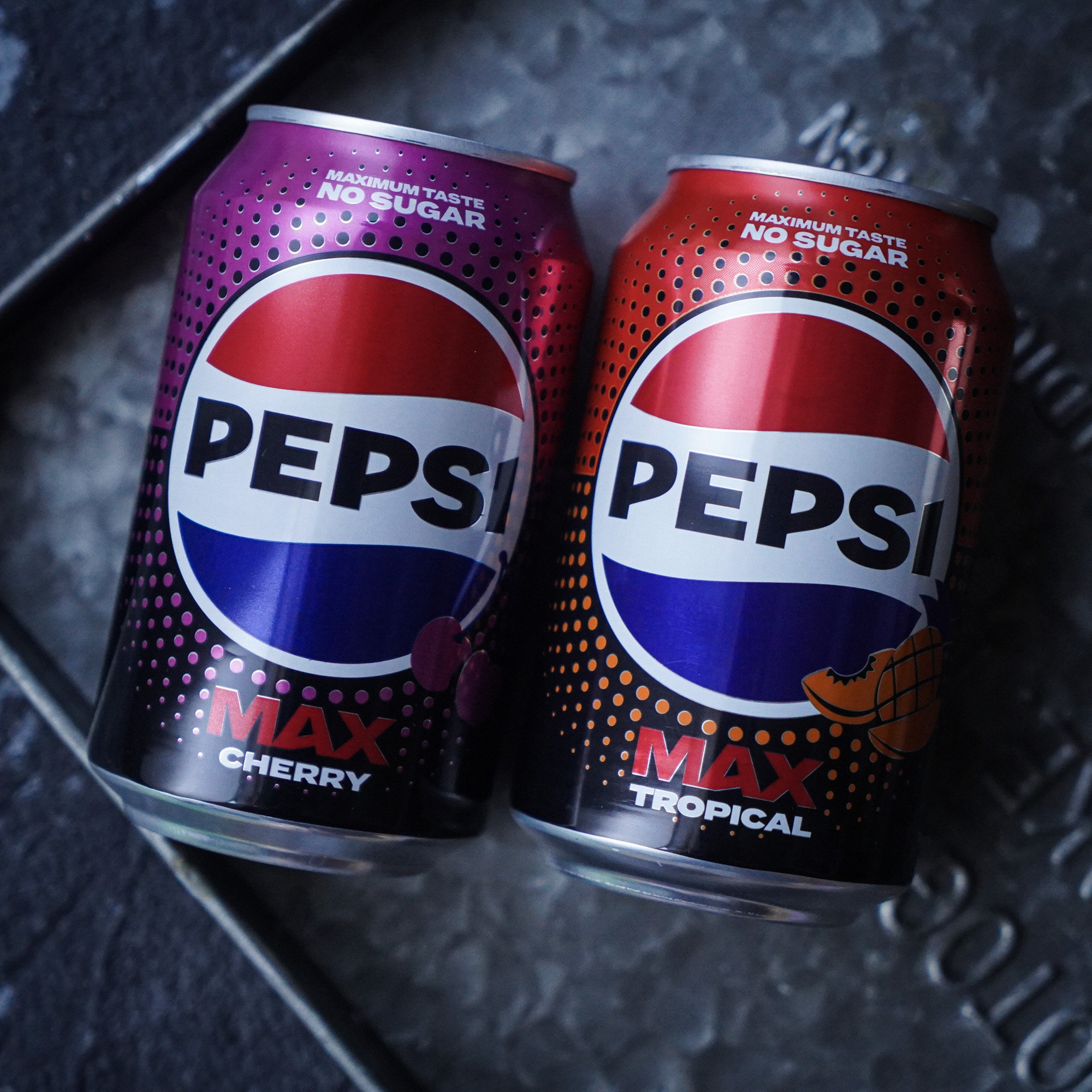 英国百事可乐 PepsiCola樱桃/热带水果味0糖0卡碳酸饮料汽水330ml