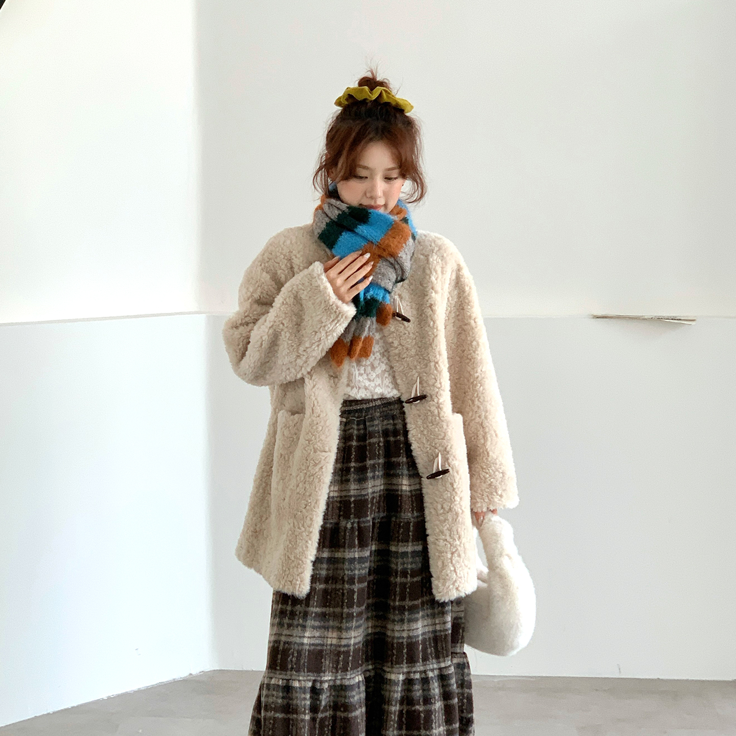 CRISP日系穿搭牛角扣中长款小立领羊羔毛厚外套女2025冬季新款