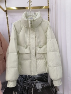韩版立领白鸭绒羽绒服牛角扣宽松斗篷款洋气减龄百搭短羽绒外套女