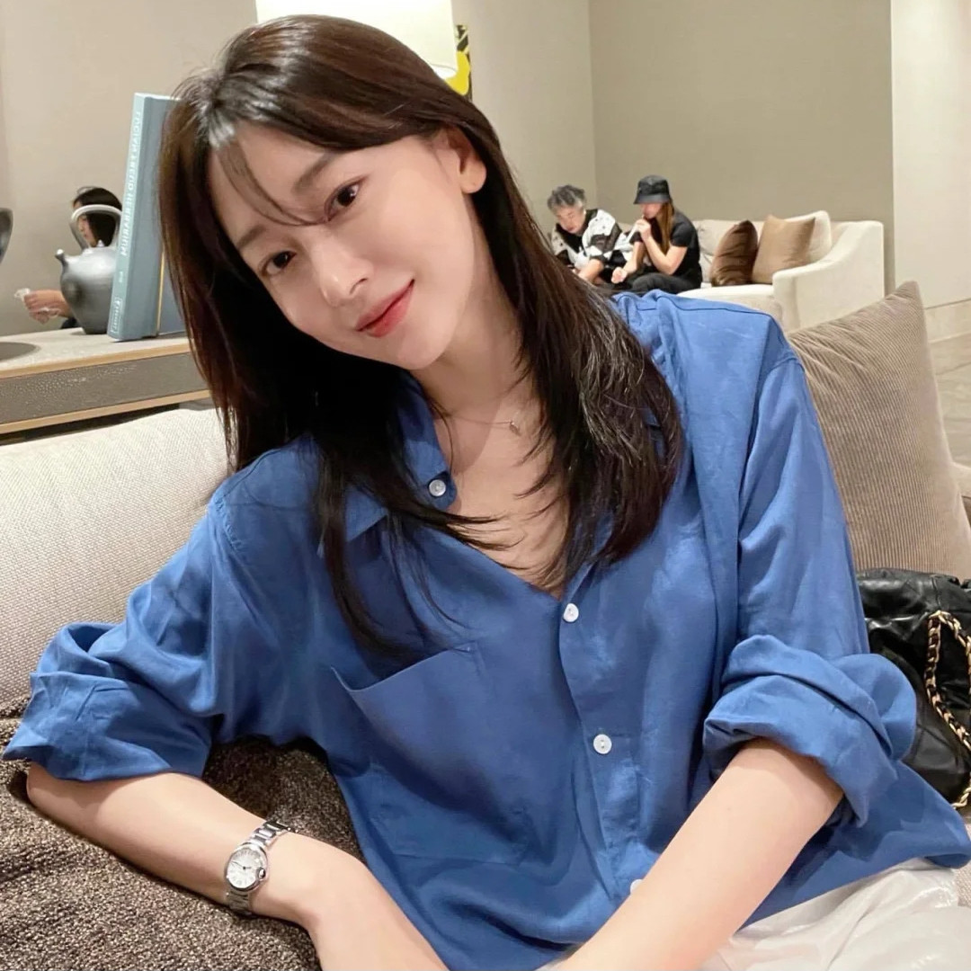 显白吸睛星黛蓝| 通勤气质韩版长袖衬衫女宽松舒适随意感小众上衣 - 实物图
