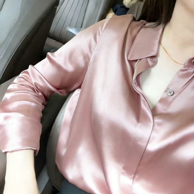 「安娜粉」经典合身版型长袖暗门襟丝缎衬衫女通勤职业气质衬衣春
