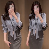 通勤职业套装 独立优雅职场 女灰色半裙时尚 衬衫 灰蓝色系带领长袖