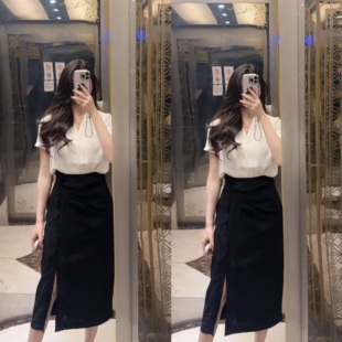 「新闻女郎」羽白V领短袖衬衫女简约通勤气质上衣体制内穿搭夏季