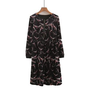 金丝绒连衣裙2025秋装新款高端气质圆领修身气质显瘦飞鸟印花裙