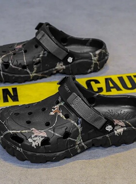 cro-s Flat Sandals Men Shoes 2025 Slippers Men Garden Platf