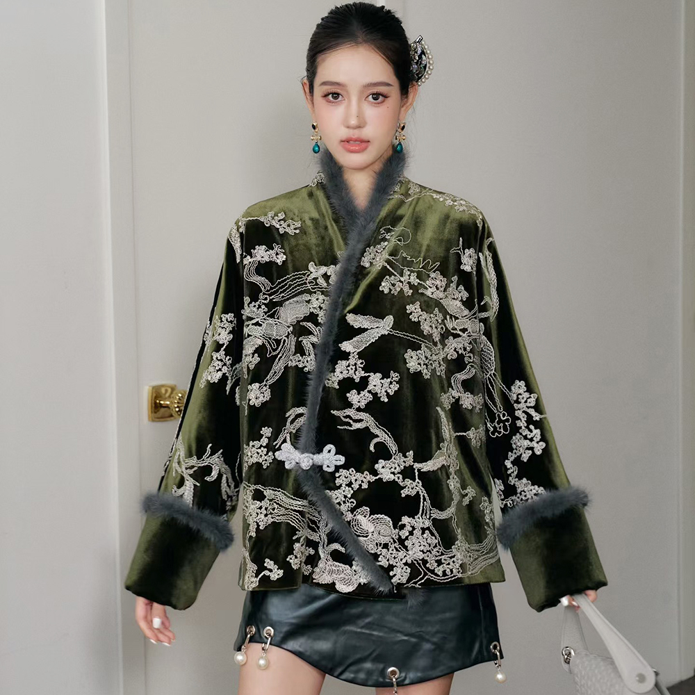 御姐范洋气拼色棉袄皮裙丝绒长裤