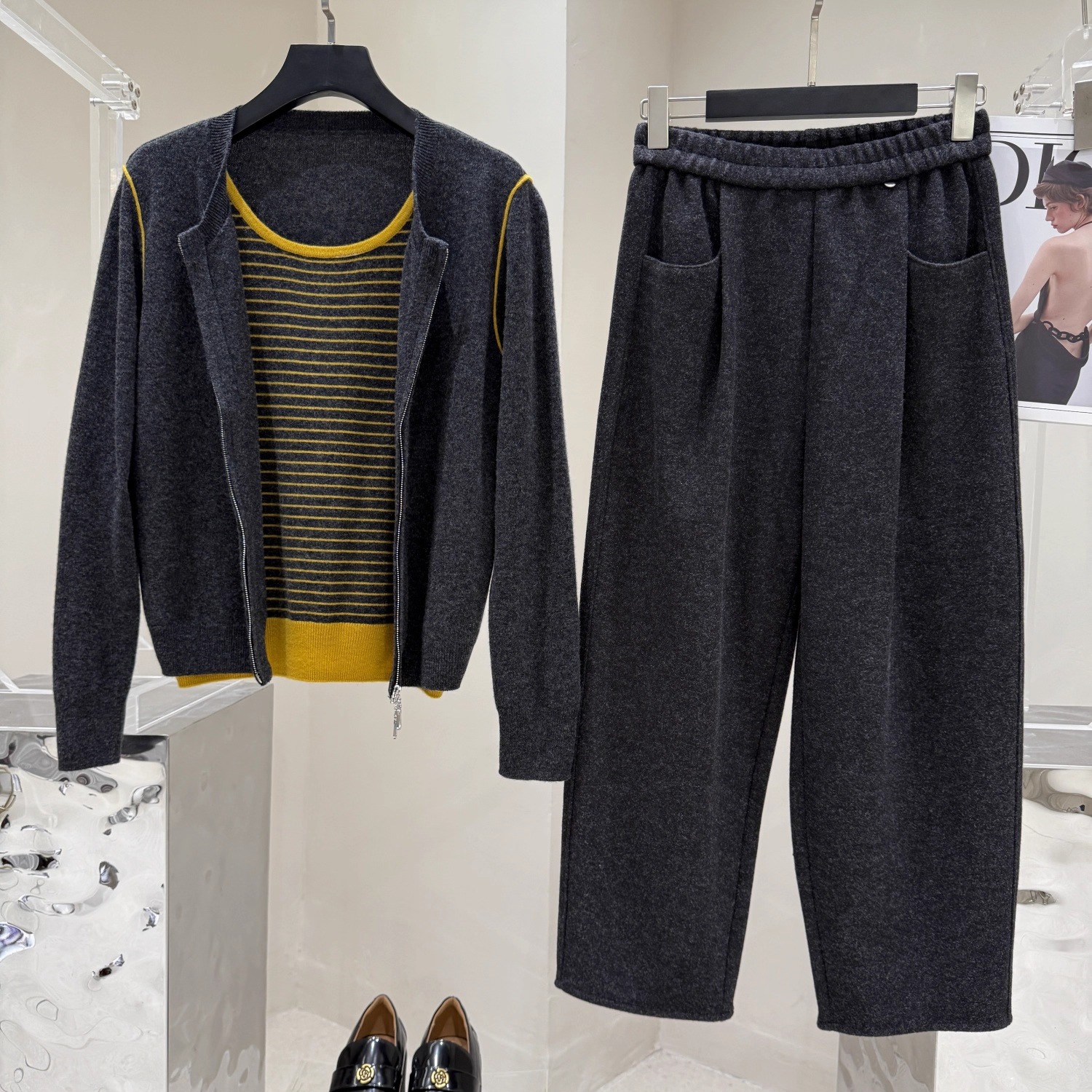 2025新款秋冬中年妈妈羊毛开衫女100%纯羊毛针织外套高级感毛衣