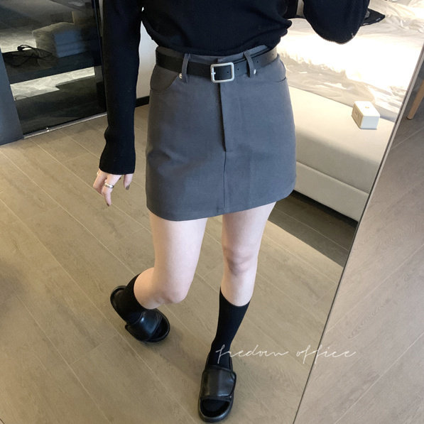 配腰带灰色西装半身裙女春季新款高腰显瘦包臀短裙防走光a字裙子