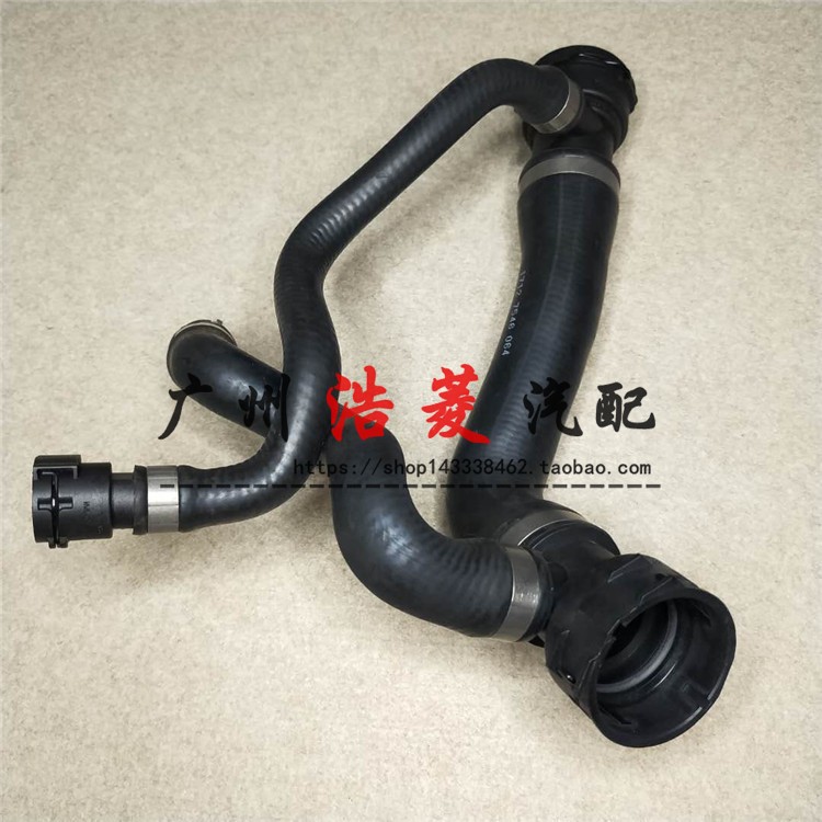 适配老款宝马E60 E66 520水箱525散热器530i上水管730LI下水管523