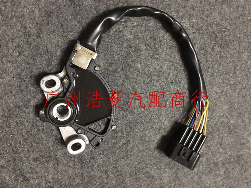 速跑 帕杰罗V73 V75 V87 V93 V97 K96 档位开关 档位传感器感应器