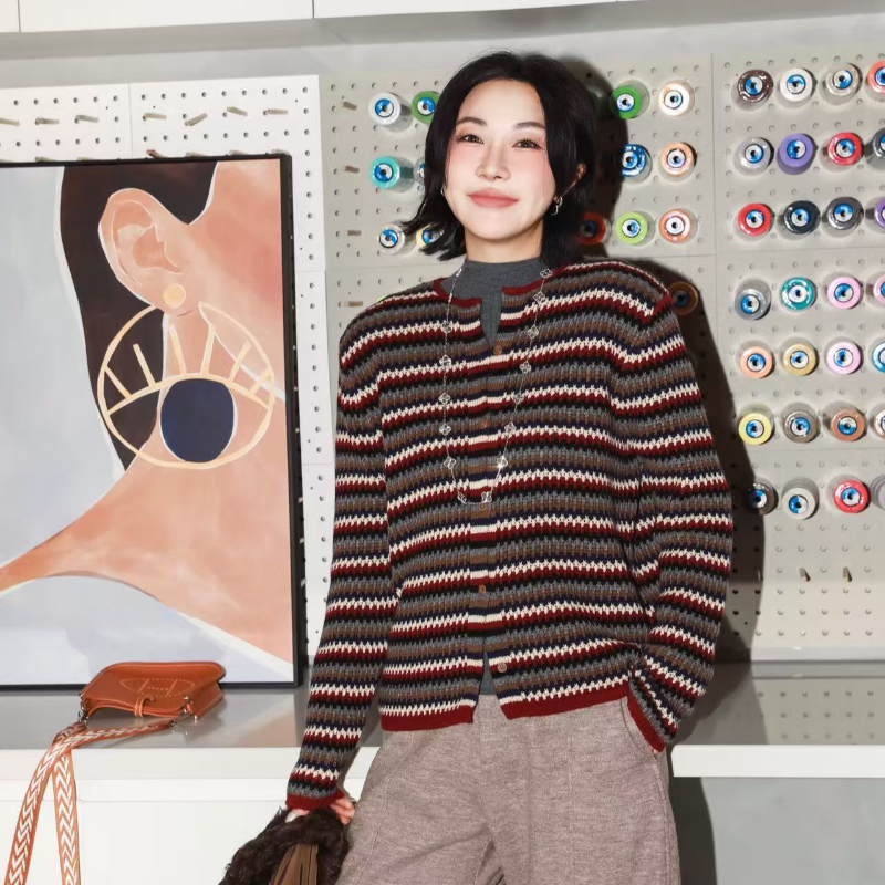 软糯舒适洋气开衫毛衣