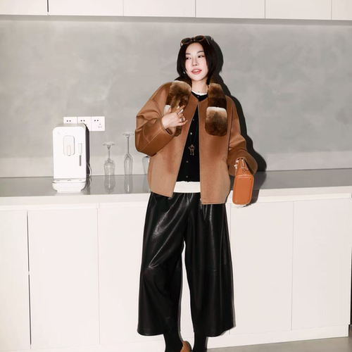 PENNYPENG暮色古堡黑标系列知性圆领拉链短款保暖宽松外套DG08085