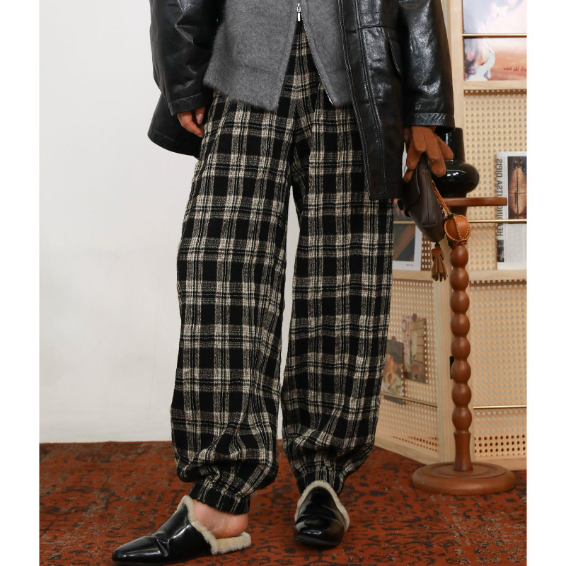 蓬松亲肤百搭格纹松紧腰裤