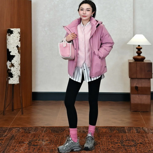 九万里两色压胶连帽白鹅绒服外套