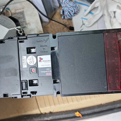 请询价；英国ITL的CBA9从收来的机子上拆下来，成色如图所示，裸