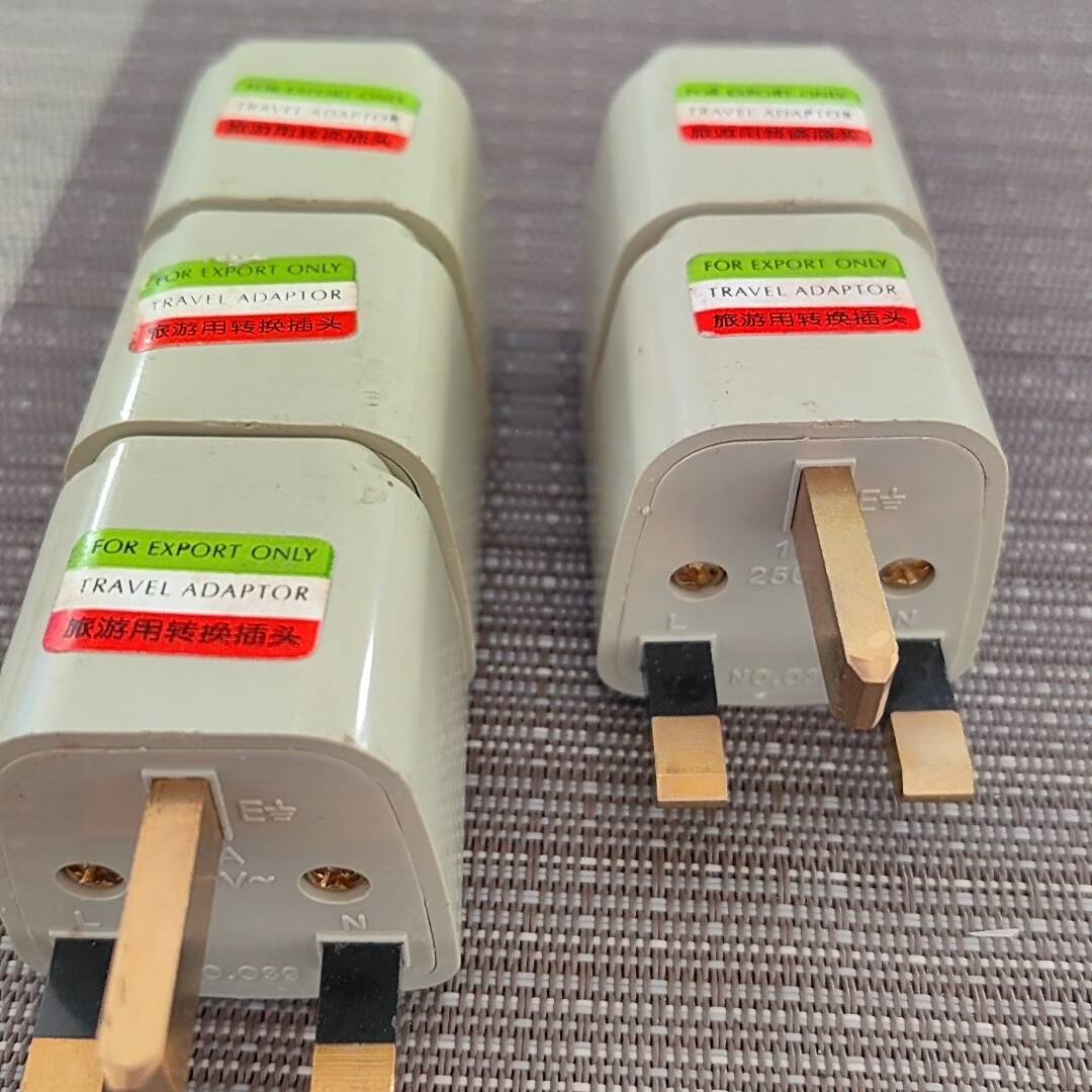 请询价-英制转换插头 TRAVEL ADAPTOR