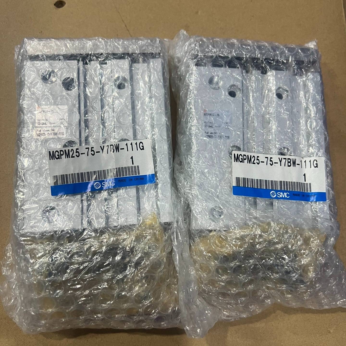 请询价-正品SMC MGPM25-75 薄型气缸 带感应线D-Y7B