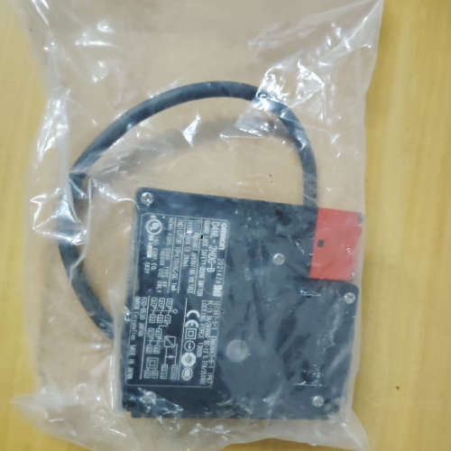 请询价；OMRON  D4NL-2HDG-B安全门锁,q全新未使用，