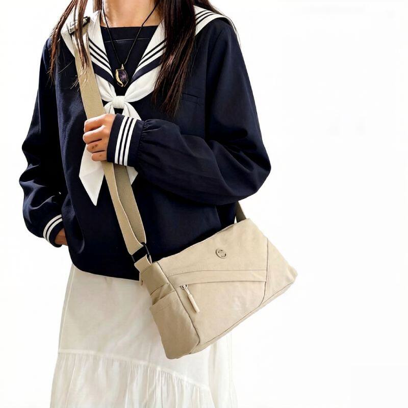 2026双拉链层7袋轻防泼雨水妈妈外出女单肩斜挎手机雨伞小方背包