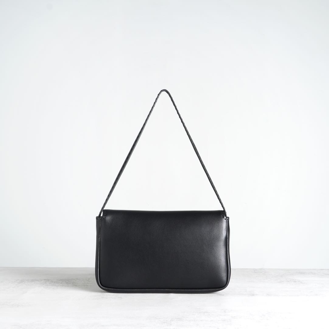 经典通勤手提包Nuance黑色法棍包