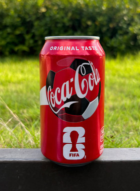Coca-Cola可口可乐FIFA世界杯限定收藏罐装碳酸饮料原味美国进口