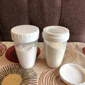 日本进口厨房调料洒粉瓶粉类分装 收纳盒有孔烧烤撒面粉网筛瓶带盖