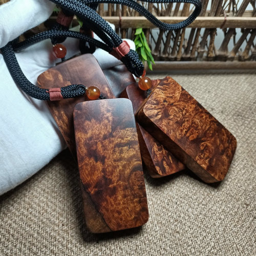 天然红木花梨原木文玩瘤疤无事牌