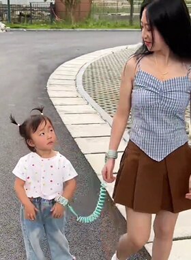 网红同款儿童防走失腰带两用牵引绳防丢手环安全外出宝宝绳遛娃神