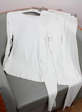 清仓黛安芬炙暖系列秋冬圆领长袖亲肤保暖上衣H000124配H000126