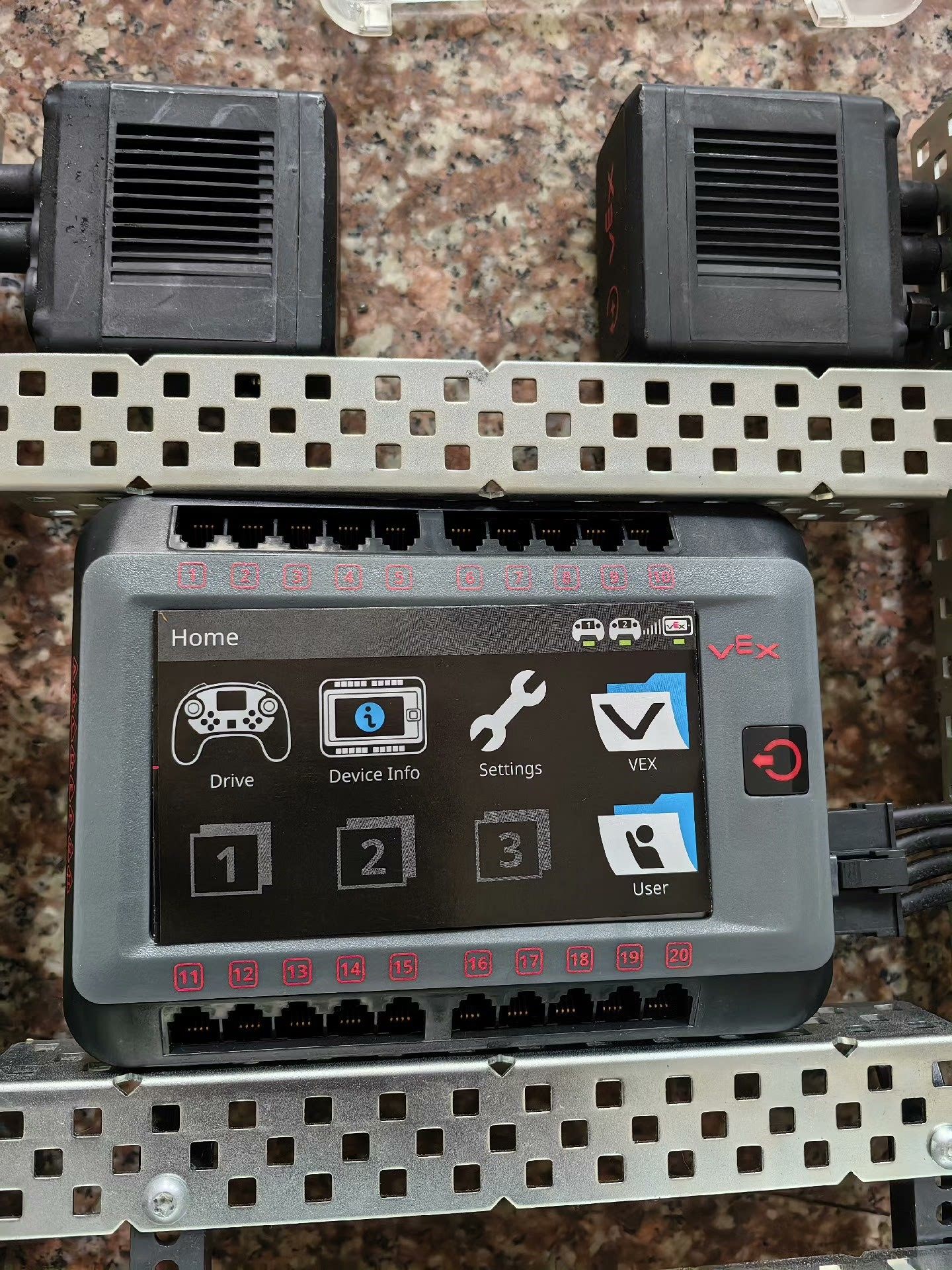 vex 机器人v5主机加电池遥控接收器俩个马达整机议价