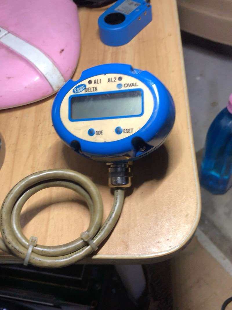 流量计oval奥巴尔流量计flm20-12mcw,成色如图