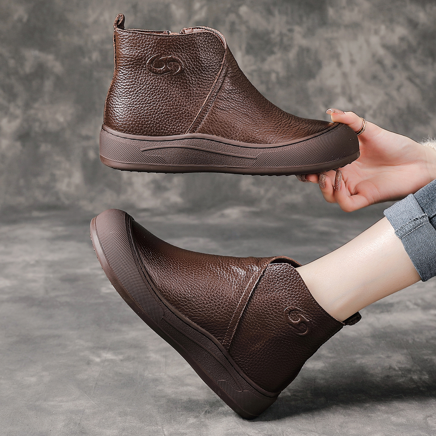 真皮高帮女鞋妈妈软底舒适平底