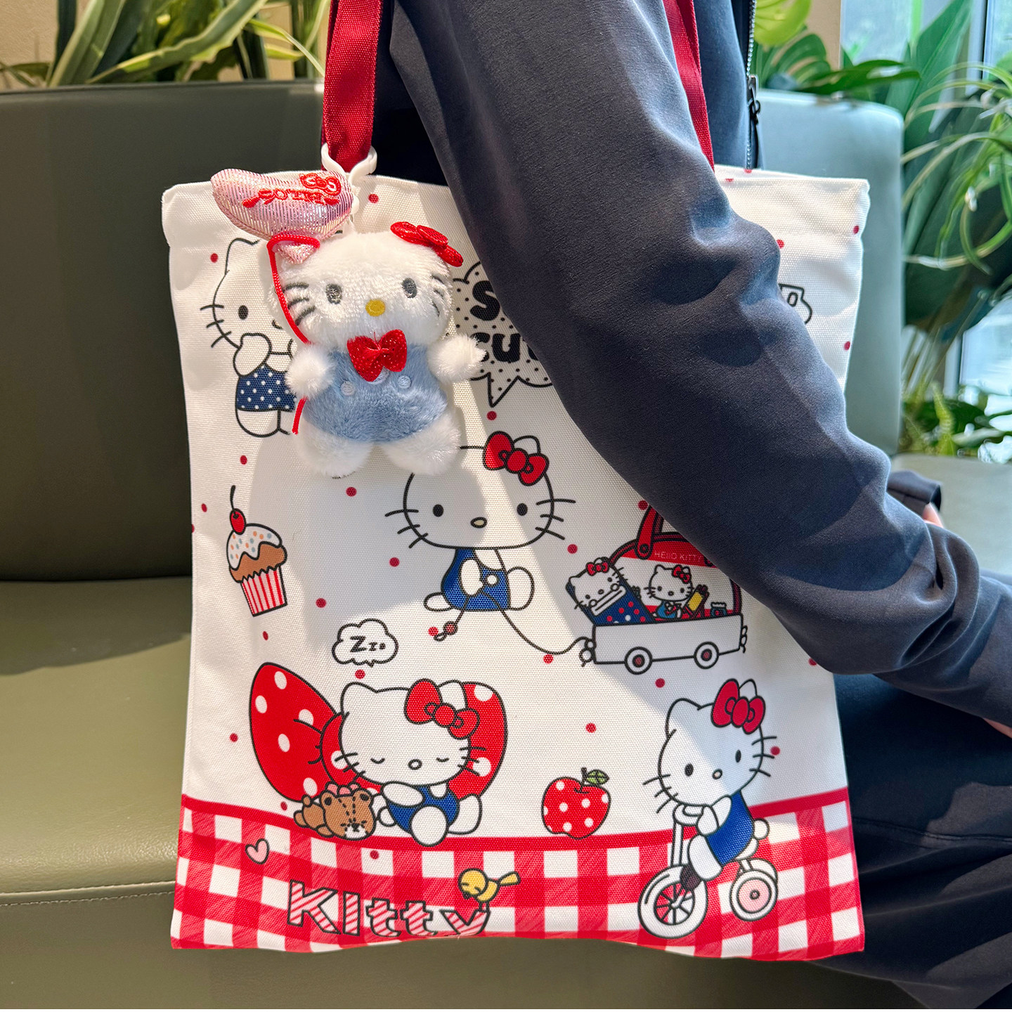 可爱卡通拉链帆布袋学生补习资料收纳袋美术画板单肩大容量通勤包,收纳整理,购物袋/环保袋/帆布袋,淘宝优惠券,粉丝福利购,淘宝优惠卷