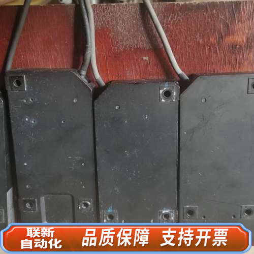 联新设备PBZ-CL030V激光传感器一套   ，实