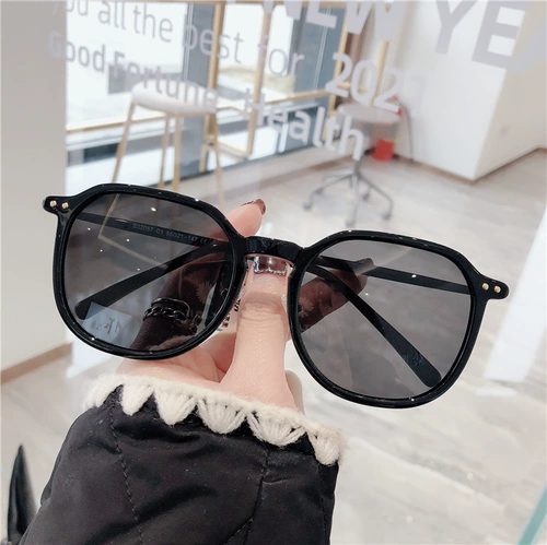 Светлые брендовые квадратные солнцезащитные очки, популярно в интернете, в корейском стиле, защита от ультрафиолета