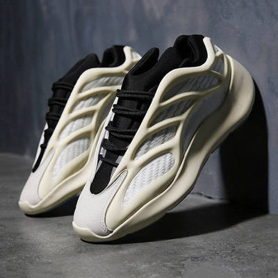 新款2026老爹鞋ins男款青少年椰子700v3运动鞋学生男生异形内增高
