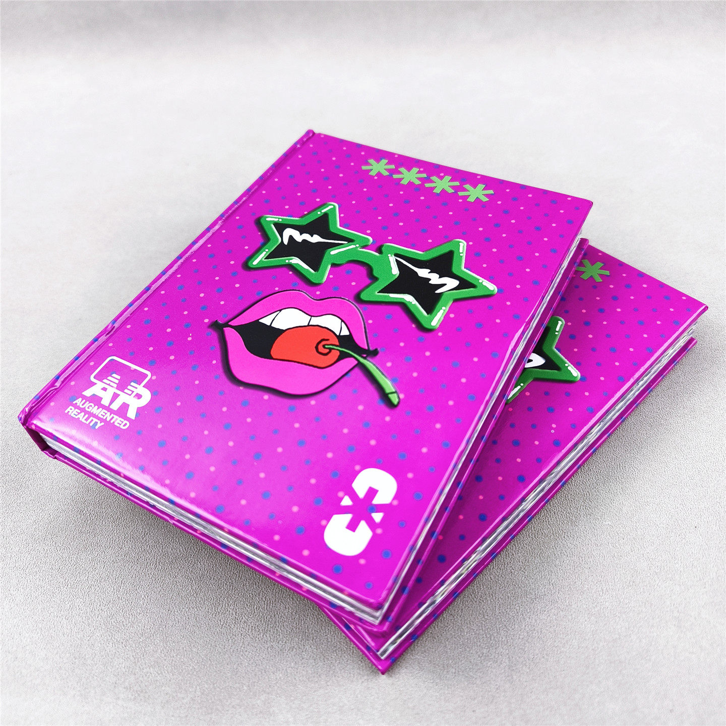 大厚本!外贸面包皮A5硬壳紫色表情日记本网格彩页手账本封面瑕疵