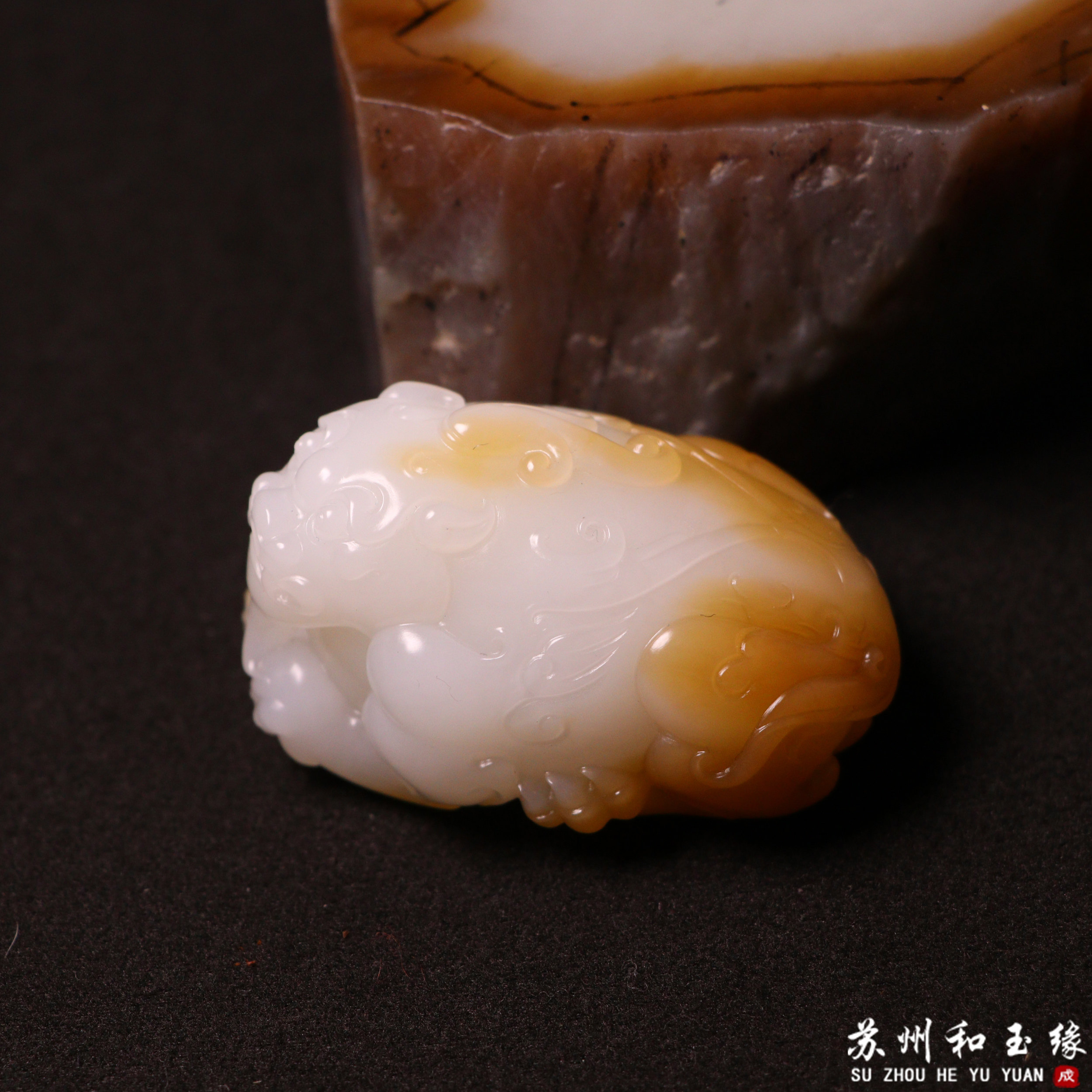 苏州和玉缘92.5克新疆和田玉且末金山糖白貔貅玉石手把男士挂件