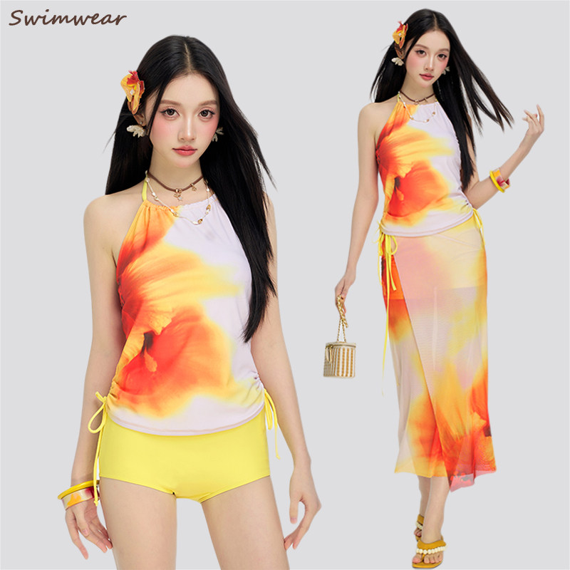 海边度假长裙泳衣女分体三件套保守遮肉显瘦2026新款高级感泡温泉