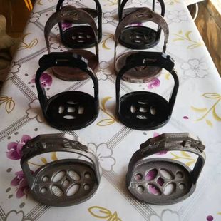 老式铸铁马镫 大号铁马蹬 白钢马蹬结实耐用 马鞍马具马术用品