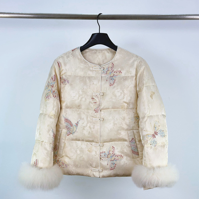 柏多伊俪狐狸毛拼接刺绣羽绒服女