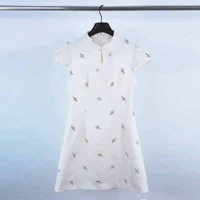 柏多伊俪刺绣小蜜蜂旗袍连衣裙女