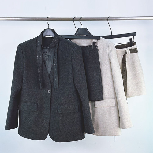 柏多伊俪西服半身裙小香风套装