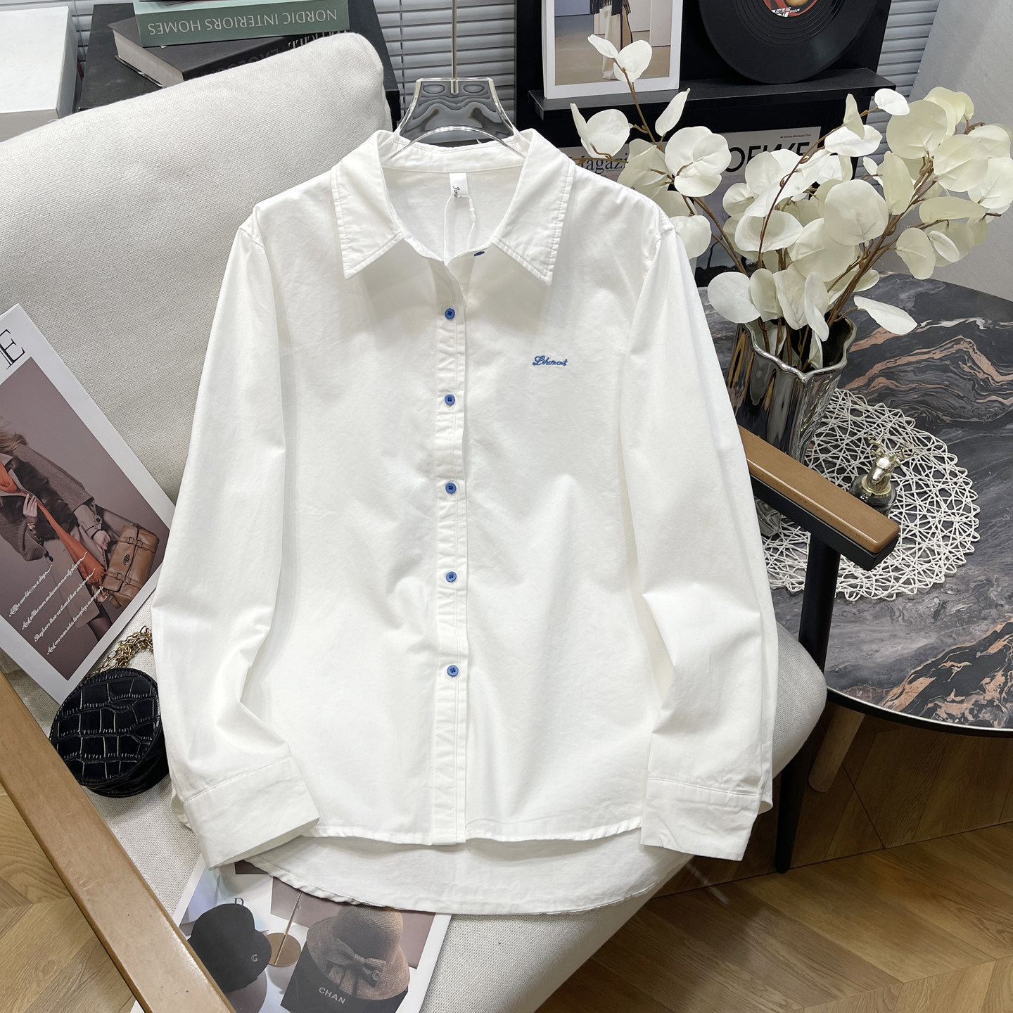 白色衬衫女春季新款微胖大码胖mm字母刺绣纯棉通勤时尚长袖衬衣衫