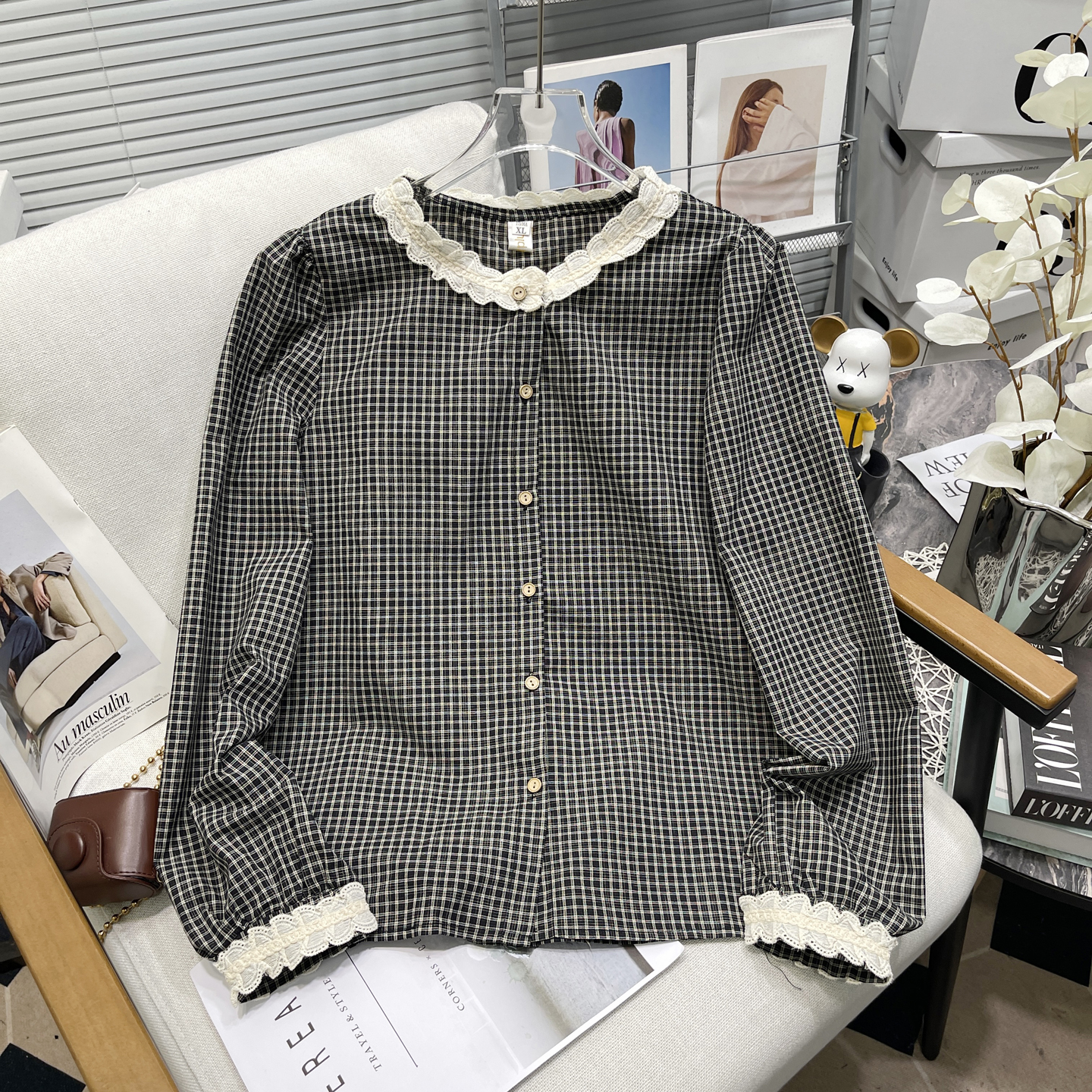 大码女装秋季新款黑白格纹衬衫女