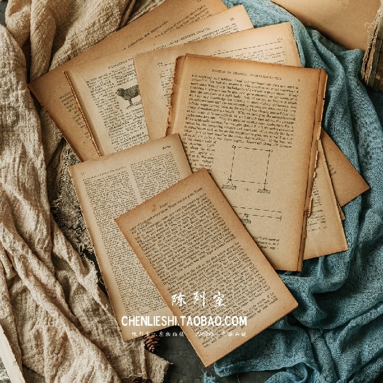 复古英文书页纸张老旧发黄饰品网店摆件北欧摄影背景拍照拍摄道具