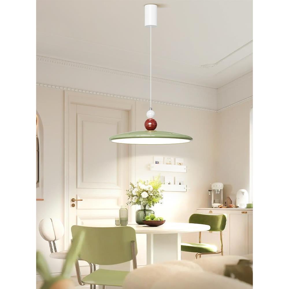 2025年新款飞碟餐厅吊灯法式奶油风创意简约吧台餐桌家用北欧灯具