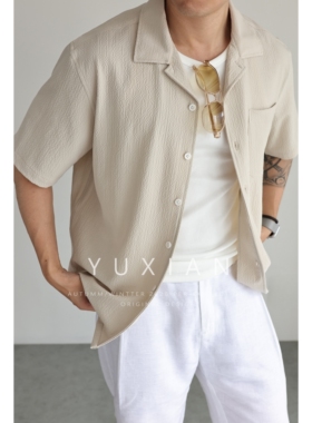 YUXIAN轻盈泡泡纱肌理古巴领短袖衬衫口袋吸湿透气宽松休闲度假男
