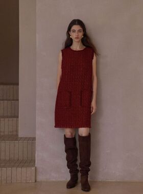 QU DETOUR 圆领通勤小香风连衣裙2025年秋优雅卷边红色背心长裙