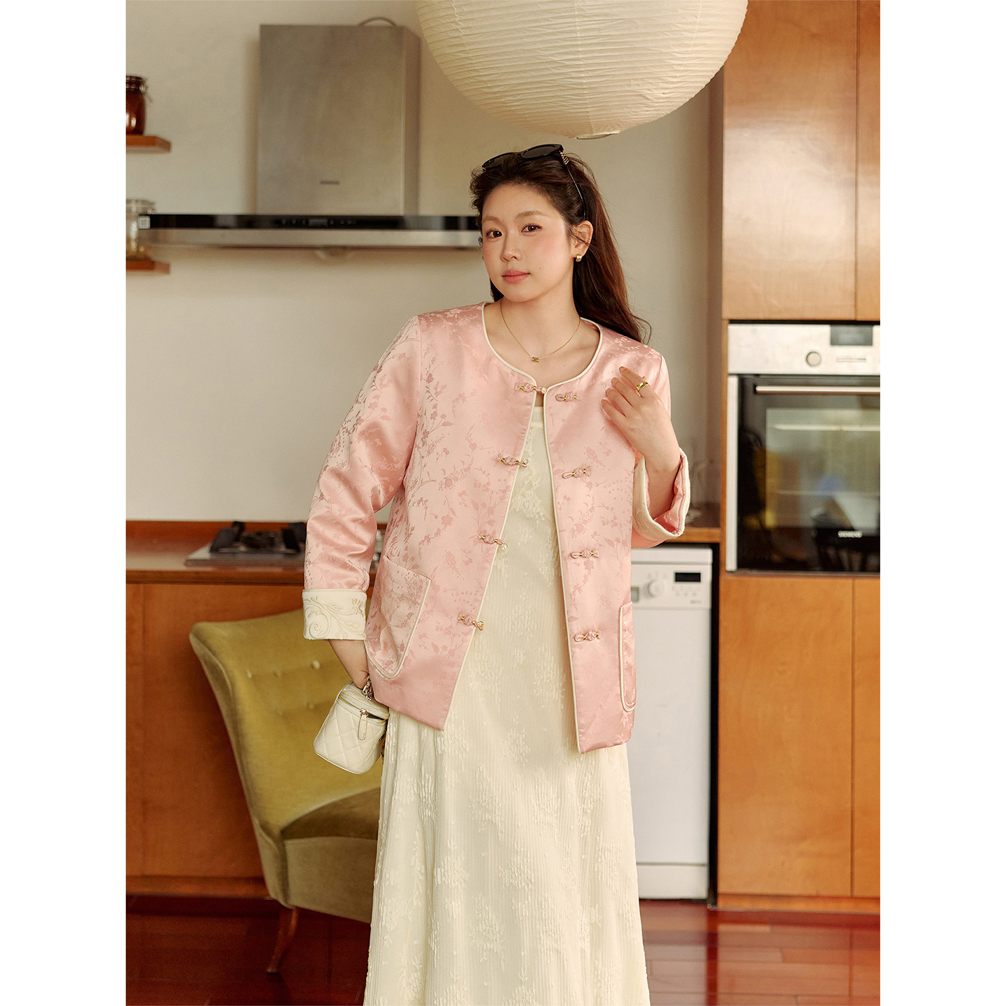 潘不卷12.25新品上新10:00AM新中式短款棉衣外套